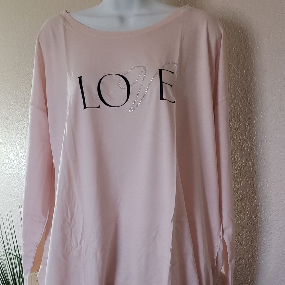 NWT VS Sleep Shirt